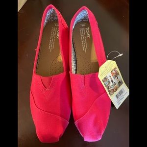 Womens Classic Canvas Slip On in Barberry Pink
